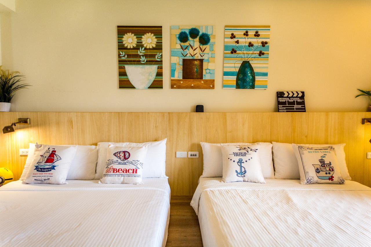 Zi Jing Cheng B&B Kota Hualien Bagian luar foto