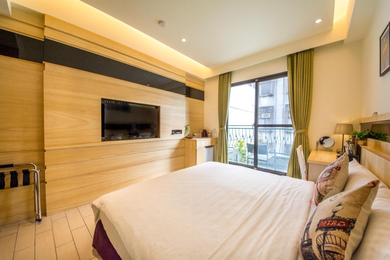 Zi Jing Cheng B&B Kota Hualien Bagian luar foto