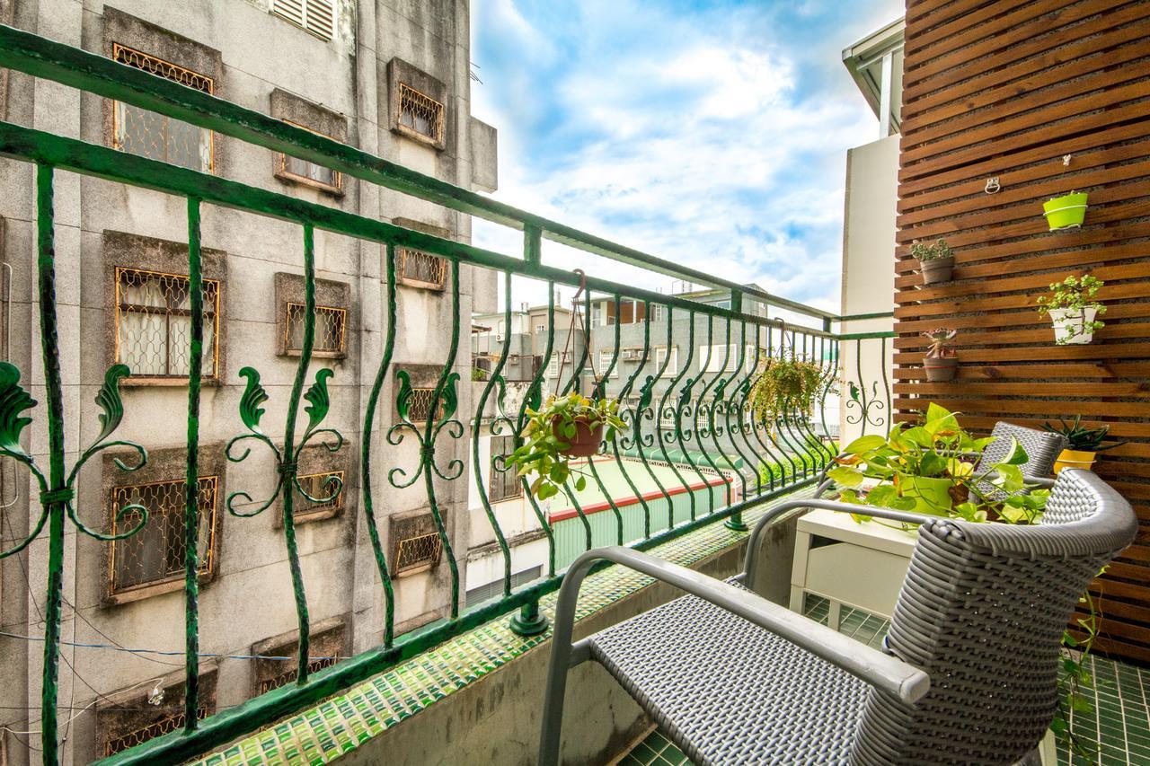 Zi Jing Cheng B&B Kota Hualien Bagian luar foto