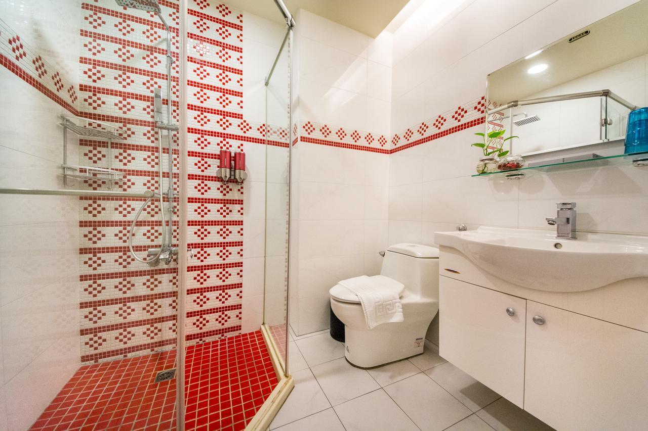 Zi Jing Cheng B&B Kota Hualien Bagian luar foto