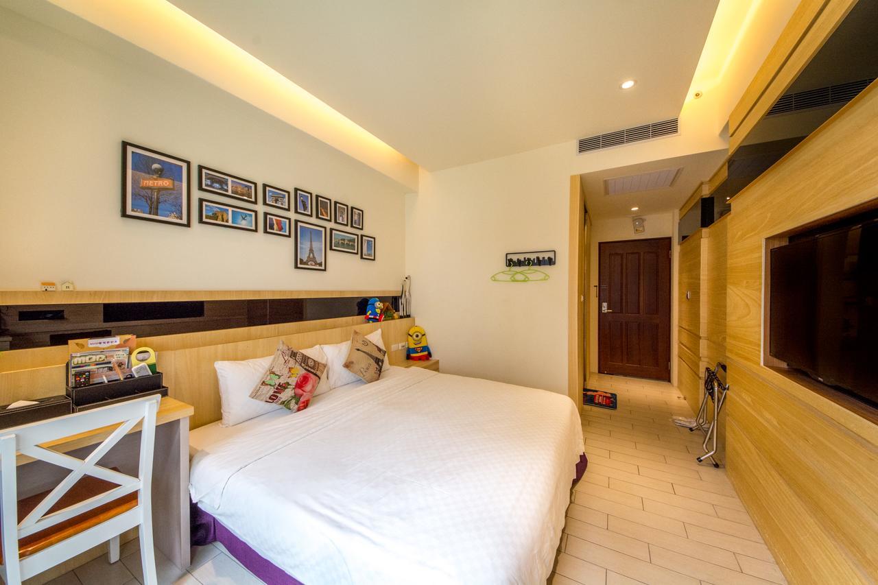 Zi Jing Cheng B&B Kota Hualien Bagian luar foto